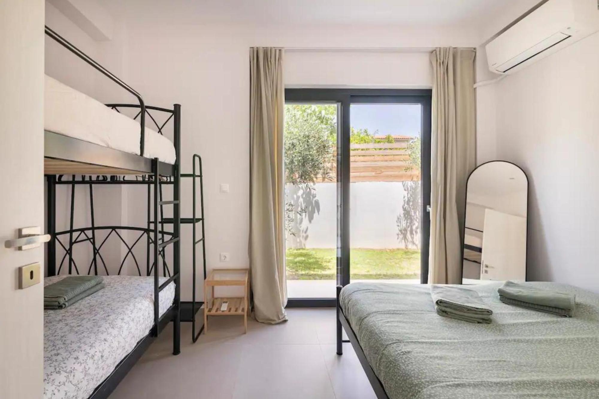 Villa Kala Loutraki - Private Pool & Sauna I Beach Esterno foto